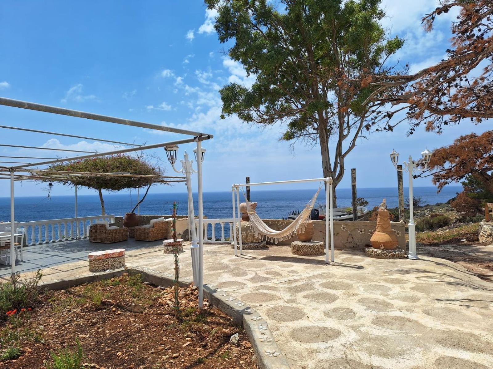 Kathys Island Retreat Aparthotel Adia Exterior photo