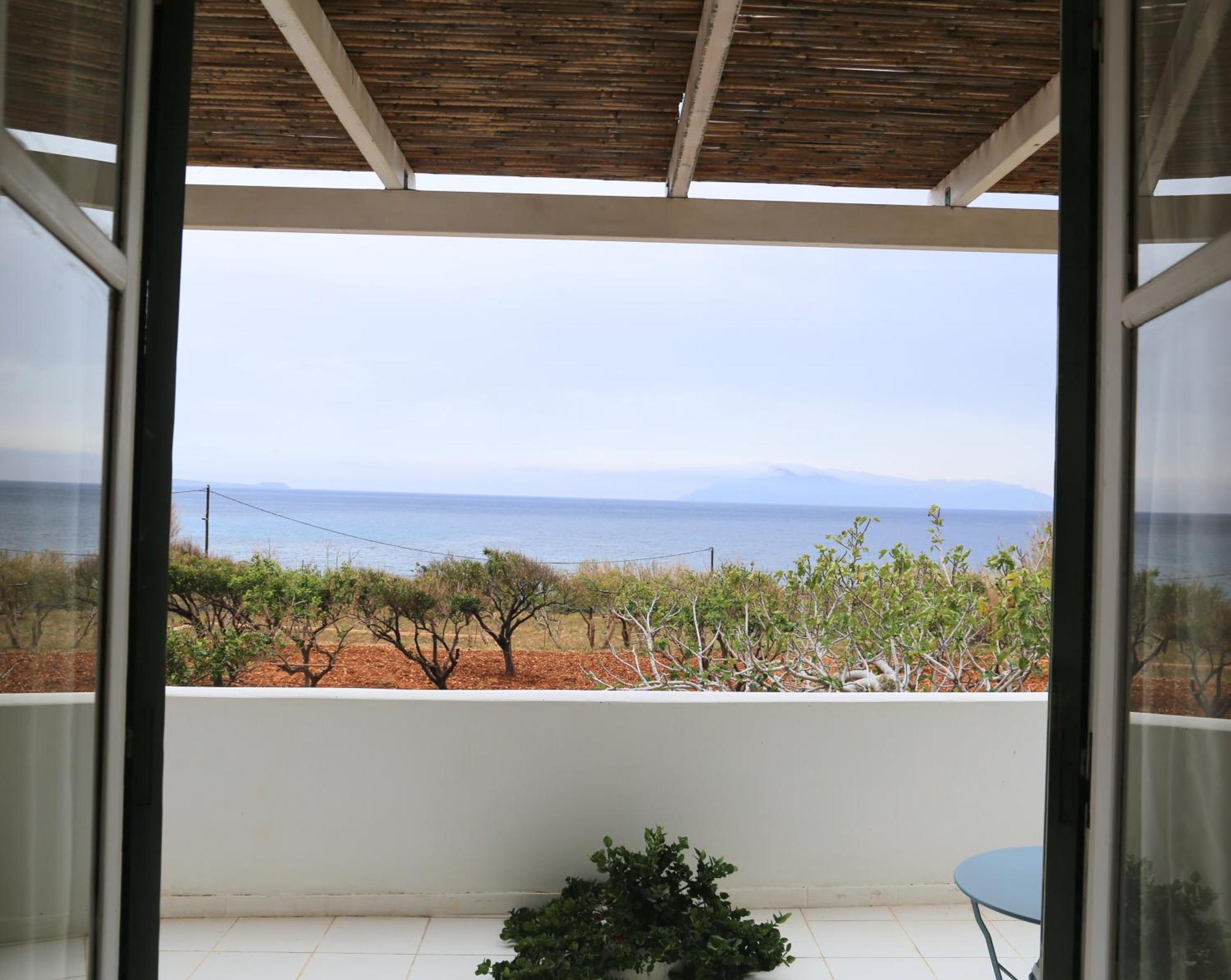 Kathys Island Retreat Aparthotel Adia Exterior photo