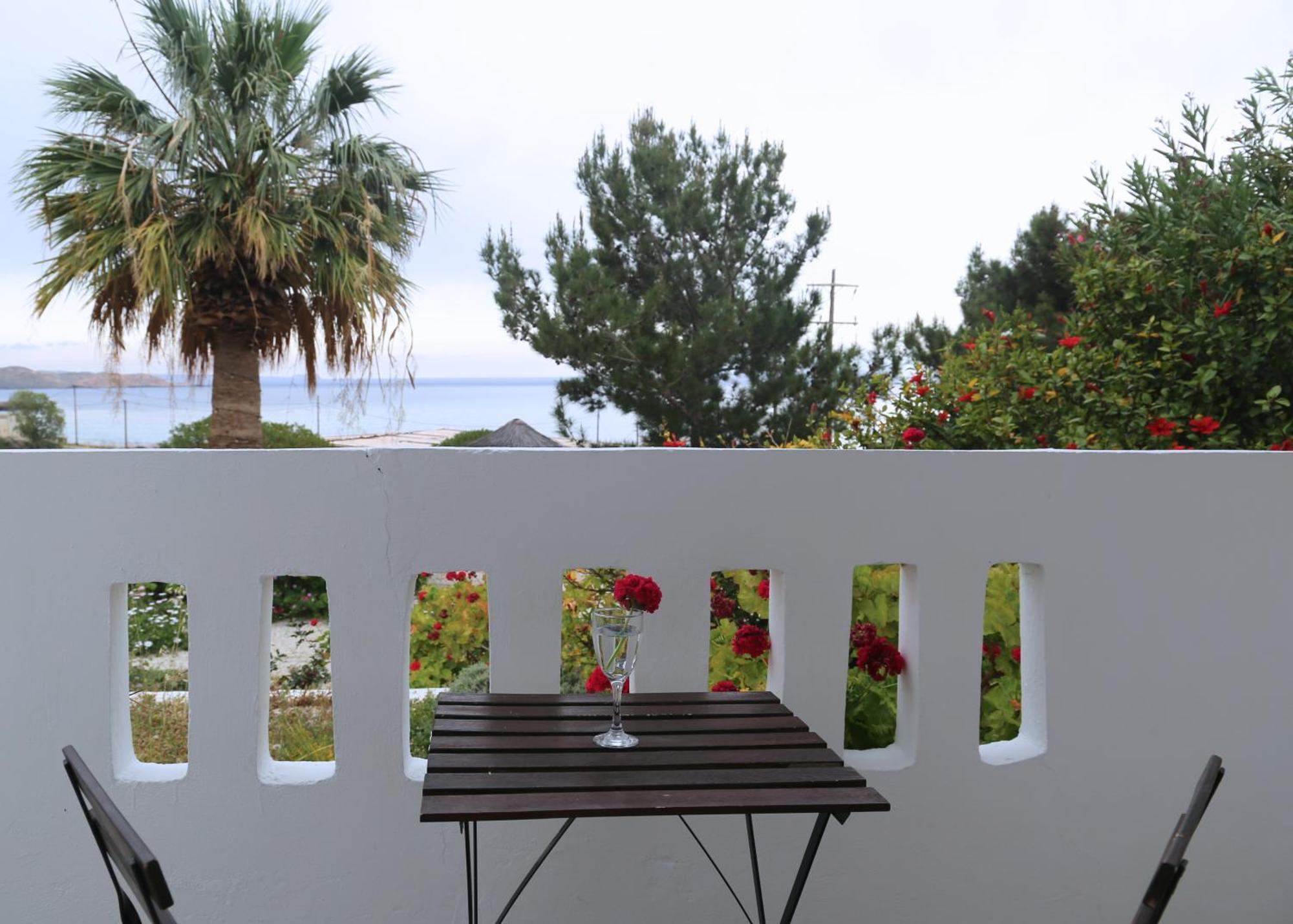 Kathys Island Retreat Aparthotel Adia Exterior photo